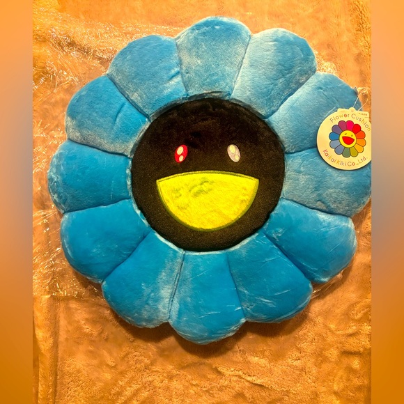 Other - Takashi Murakami Kaikai Kiki Flower plush NWT 30cm